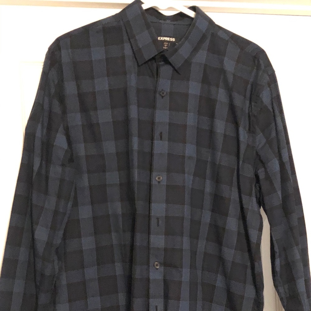 Men’s shirt size large